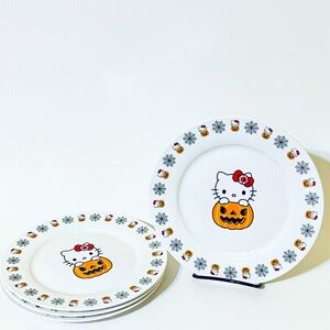 🎃 Set of 4 Hello Kitty Halloween Plates